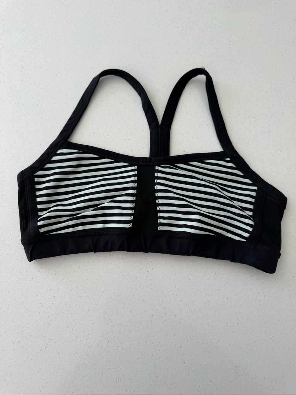 Lululemon Pump It Up Sports Bra Mint Moment Black Stripe Mesh Panels Size 8